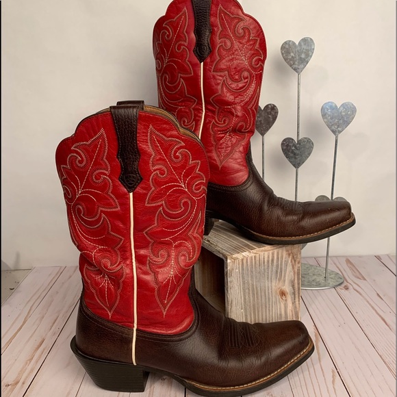 Ariat Shoes - Woman’s Red Ariat Cowboy boot